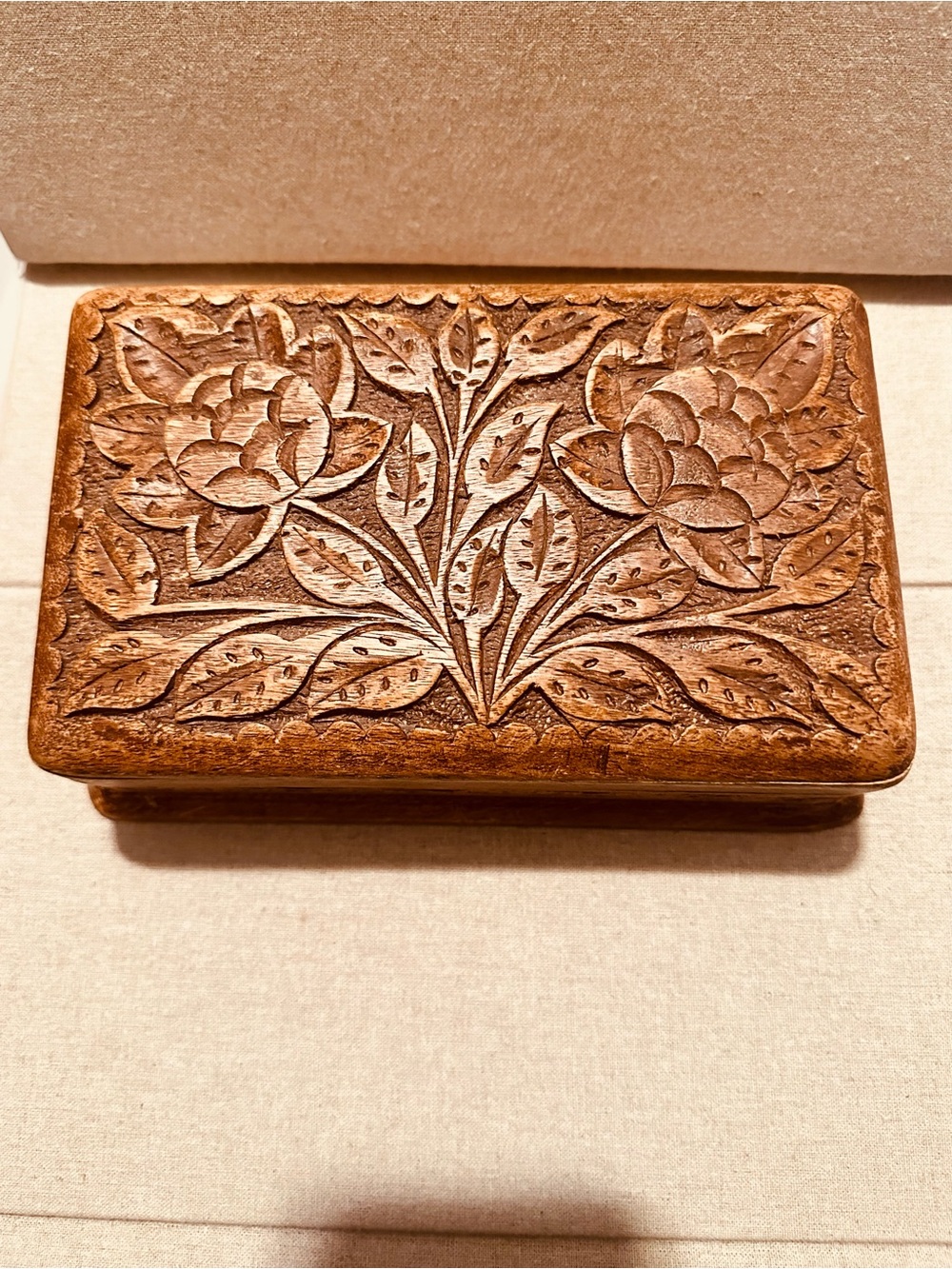 Vintage | Jewelry Box | Vintage Hand-Carved Wooden Floral Keepsake Box | Brown